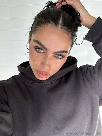 Thecaligirl