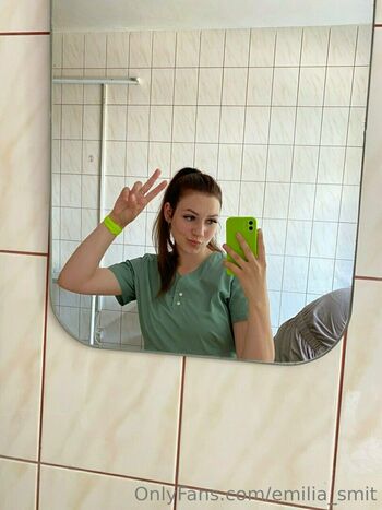 theemiliasmit