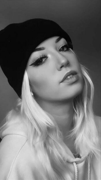 theenicolehammond