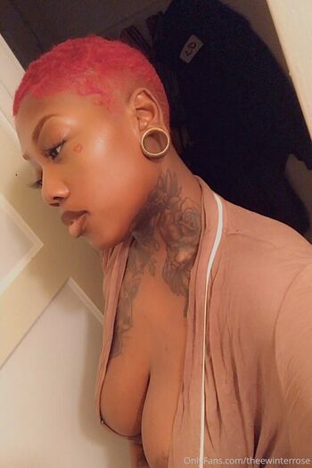 TheeWinterRose