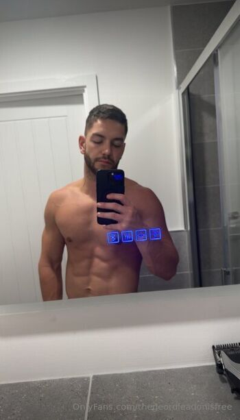 thegeordieadonisfree