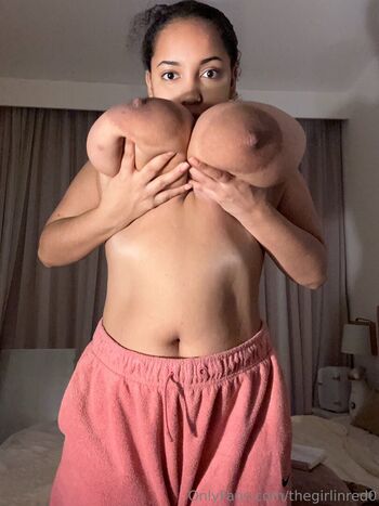 thegirlinred0