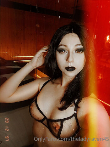 Theladyraven45