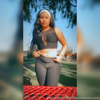 thenewqueenofcomedy