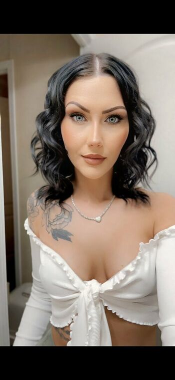 Thesexymilkmaid