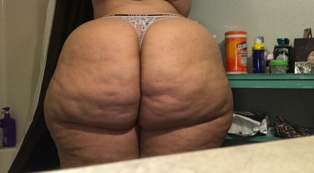 Thicckhloe