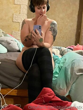 thighsockstk