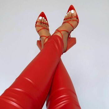 thosetoes