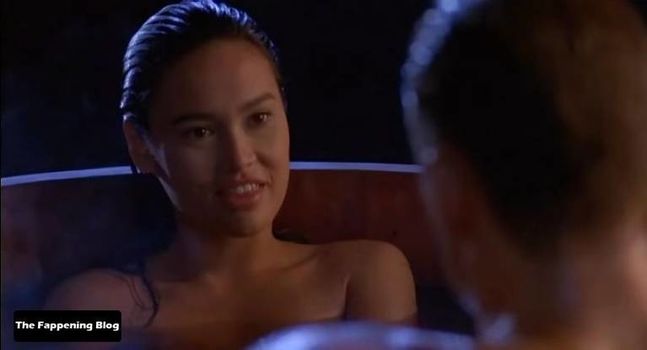 Tia Carrere