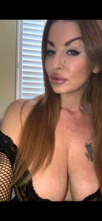 Tia Layne
