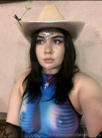 tianastummy
