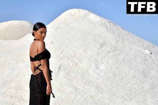 Tina Kunakey