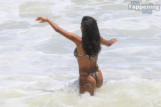 Tina Kunakey