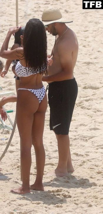 Tina Kunakey