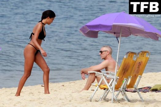 Tina Kunakey