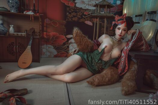 TiTi cosplay