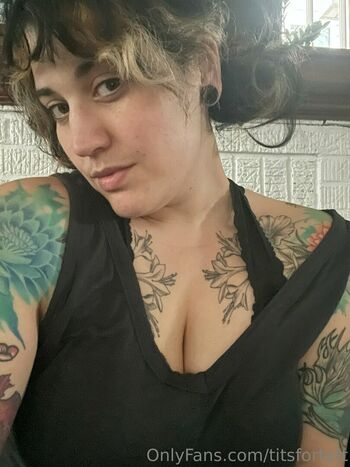 titsfortatt