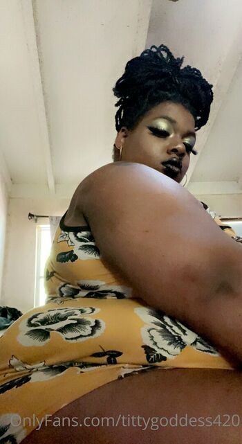tittygoddess420
