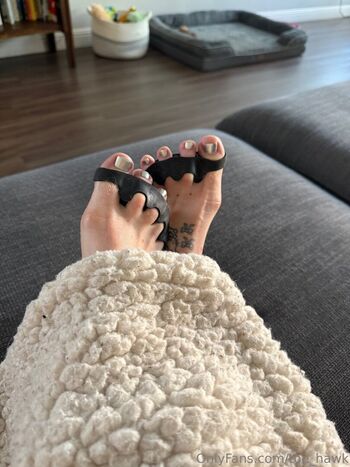 toe_hawk