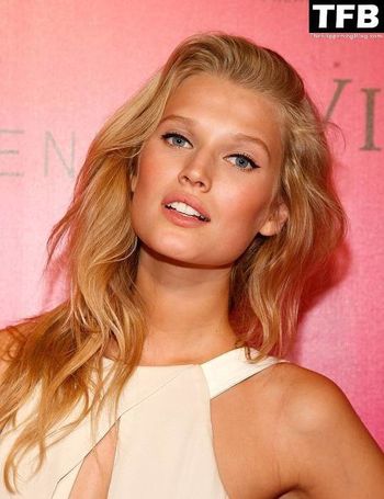 Toni Garrn
