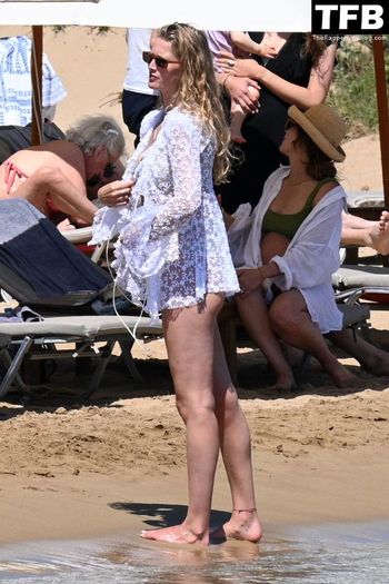 Toni Garrn