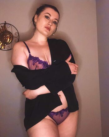 Tori Assins