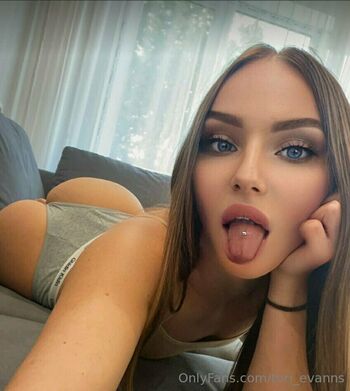 tori_evanns