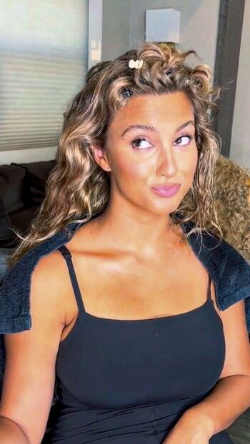 Tori Kelly