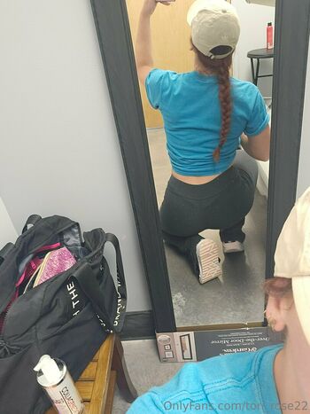 tori_rose22
