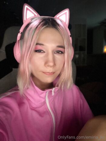 tsgirl_emiria