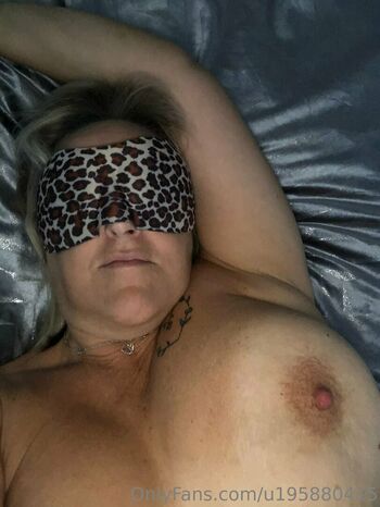 u195880415