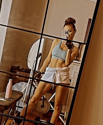 Una Healy