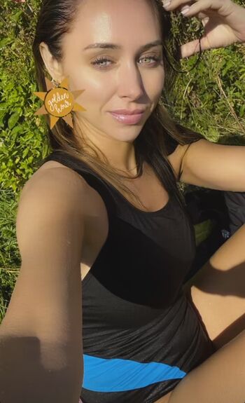 Una Healy