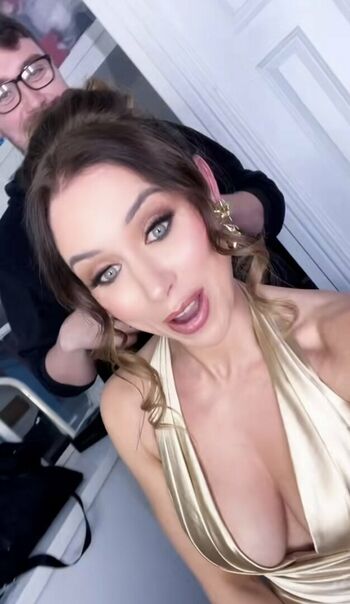 Una Healy
