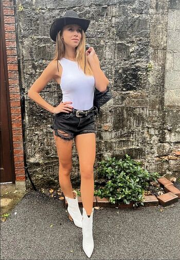 Una Healy