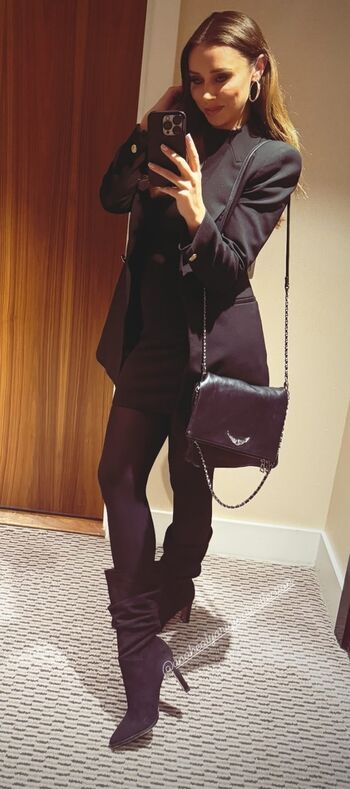 Una Healy
