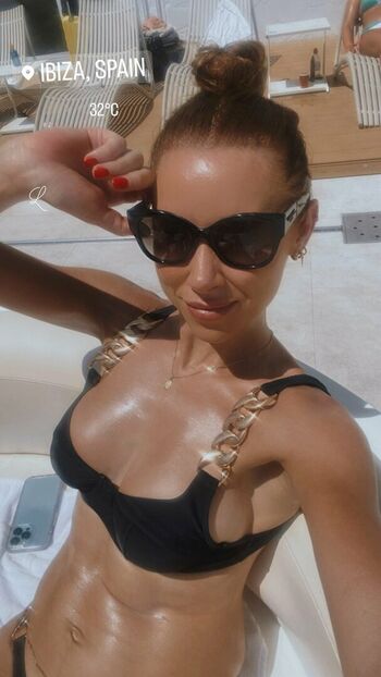 Una Healy