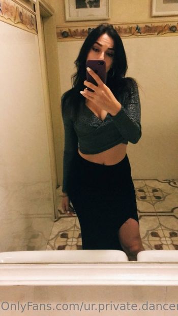 ur.private.dancer