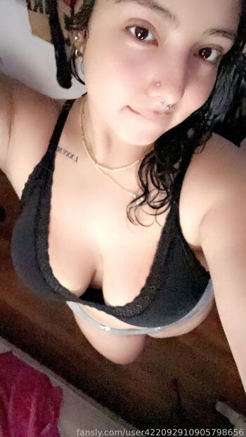 user422092910905798656