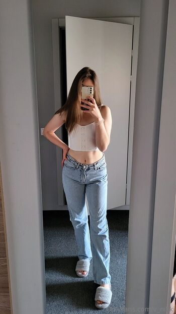 v_nikki