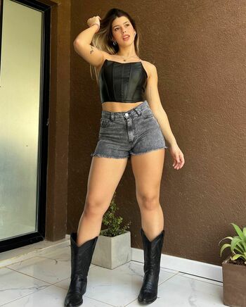 Valentina Legaria