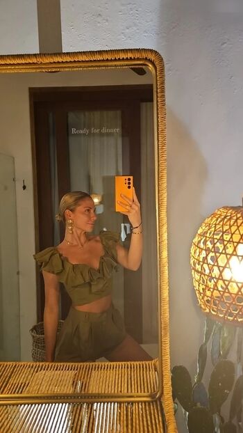 Valentina Pahde