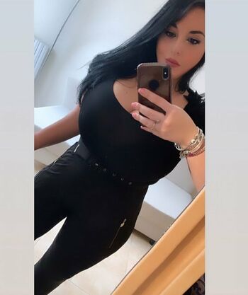 Valeria Vela