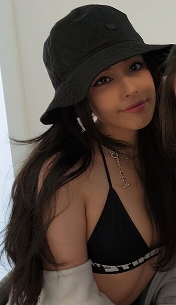 Valkyrae