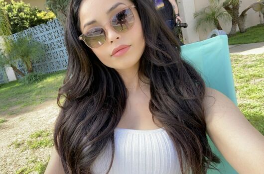 Valkyrae