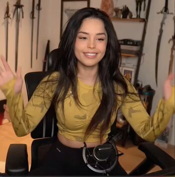 Valkyrae