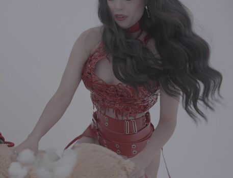 Valkyrae