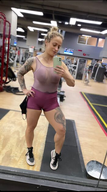 Vanessa Alvares
