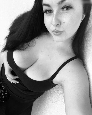 Vanessa.grwd