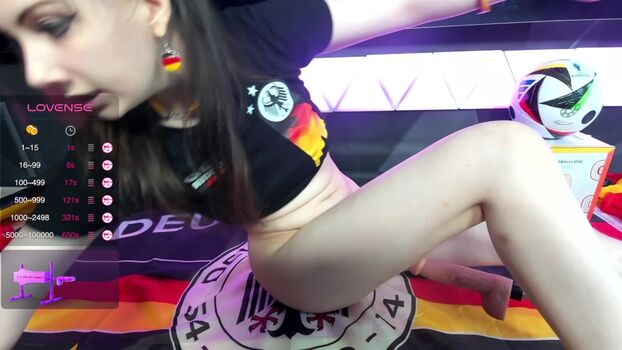 vanessa_love